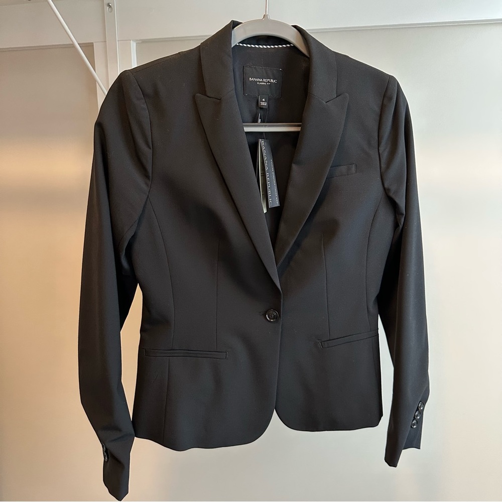 NWT Banana Republic Classic Fit Italian Wool Blazer - Sz 4